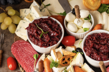 Poznaj przepis na domowy chutney z czerwonej cebuli