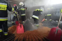 pożar suszarni z kukurydzą