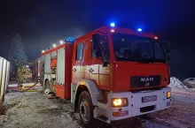 512201
