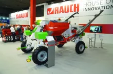 Autonomiczny rozsiewacz nawozów Rauch