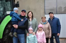 Sylwester Stangret marzy o zupełnie nowej oborze wolnostanowiskowej. Patrząc na to, z jakim zapałem i chęcią rozwija gospodarstwo, nie mamy najmniejszych wątpliwości, że jest to tylko kwestia czasu.