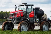 W 2024 roku Massey Ferguson wprowadza nowe opryskiwacze samobieżne 500R do Ameryki Północnej.