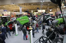 Technika, tap 1/2023, Trendy, nowe maszyny, Polagra Premiery, targi techniki rolniczej