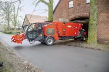 Nowa seria paszowozów Kuhn SPW Power plasuje się między większymi modelami Intense i mniejszymi SPV.