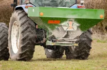 Ostatni dzwonek na zbadanie zawartości azoty w glebie. Ile to kosztuje?