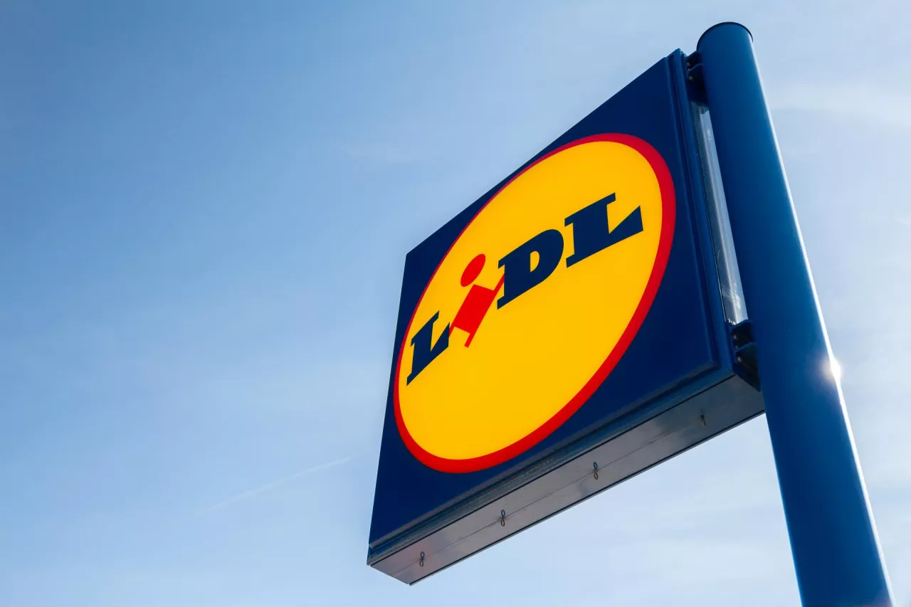 &lt;p&gt;Lidl śmieje się z akcji Biedronki (fot. shutterstock.com)&lt;/p&gt;