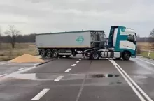 521728