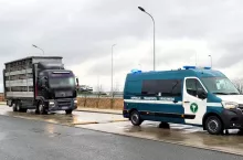 522329