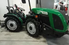 899308