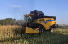 907944