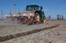 Siew kukurydzy John Deere Gaspardo