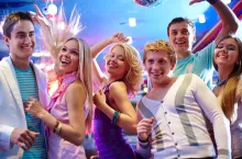 Nastolatki potrafią się bawić, ale w tej zabawie – także zapomnieć