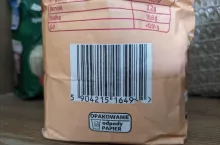 897476