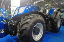 Lifting przyniósł pewne zmiany, wyświetlacz zastępujący zegary został ponownie umieszczony w miejscu zegarów (nie w kierownicy), fot. G. Szularz