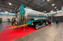 Prototyp beczkowozu na kołowo-gąsienicowym układzie jezdnym firma Pagliari zaprezentowała na targach Fieragricola Veronafiere w Weronie.