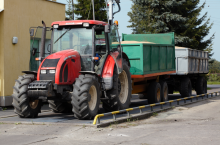 Transport zboża na wadze
