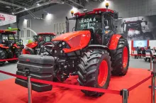 Prototyp ciągnika z nowej serii 6. marki Zetor.