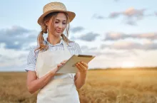 Ekoschematy: w Integrowanej Produkcji trzeba pamiętać o ważnym terminie. Bez tego rolnik nie dostanie dopłat