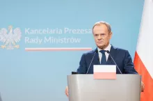 Tusk nie ma cierpliwości dla rolników. Sięga po kij i marchewkę