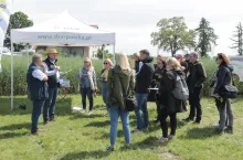 Konferencja prasowa na poletkach demonstracyjnych w Stacji Doświadczalnej w Spytkówkach