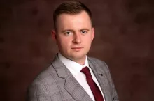 Kamil Raczyński ze wsi Chełstowo (pow. płocki, gm. Radzanowo) gospodaruje na 80 ha.