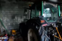 CBŚP rozbiła grupę kradnącą m.in. ciągniki rolnicze.