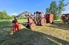51-latek został poważnie ranny i helikopterem LPR trafił do szpitala.