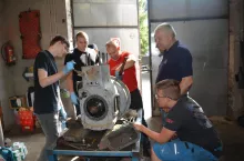 Jak odrestaurować zabytkowy ciągnik? Akademia dla młodych rolników