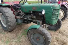 908499
