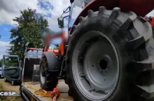 Przestępcy kradli ciągniki rolnicze i inny sprzęt.