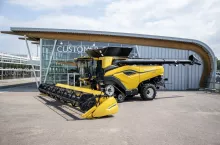 899679