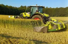 Dużym zainteresowaniem wypożyczających sprzęt rolniczy cieszą się traktory John Deere, fot. Adam Ładowski