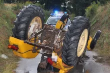 Groźny wypadek ciągnika koło Biłgoraja na Lubelszczyźnie