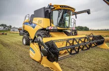 Kombajn New Holland CH 7.70 na pokazie Żniwa i siew z top agrar i profi w Nagradowicach.