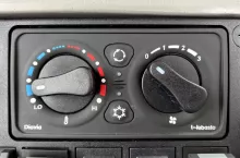 908786