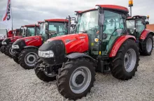 Case IH jest na piątym miejscu z 302 rejestracjami. Ale Case IH jako jedyna marka z pierwszej piątki notuje wzrost w stosunku do poprzedniego roku o 27 ciągników.