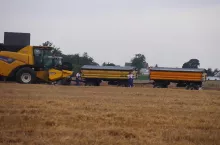544904