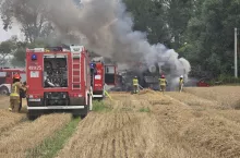 W żniwa często dochodzi do pożarów kombajnów.