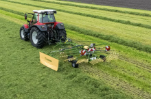 Nowa zgrabiarka karuzelowe Krone Swadro S 460 DB. Jakie parametry?