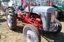 Ciągnik McCormick – Deering 10 – 20, 20 konny trzybiegowy konkurent Fordsona i jego następcy – następstwo ”Efektu Forda”, który sprawił, że wszyscy chcieli mieć w swoje ofercie ciągnik taki jak miał on, fot. GS
