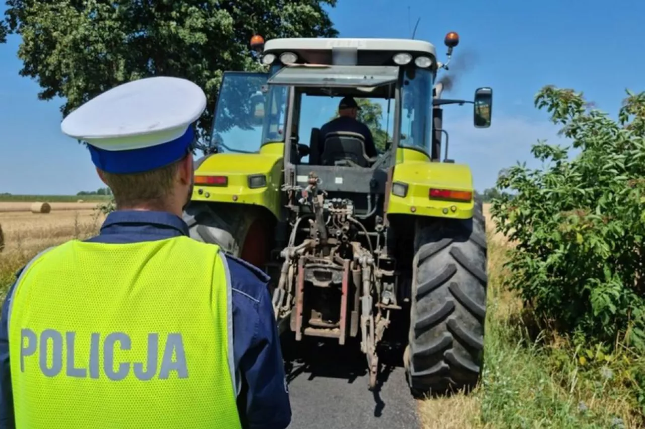 Traktorzysta został zatrzymany i trafi przed oblicze sądu.