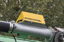 909330