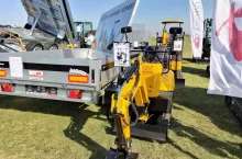 Cała maszyna jest wykonana prosto, choć producent postarał się i nie zapomniał o smarowaniu sworzni, osłonach czy zabezpieczeniach, fot. GS