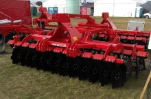 900166