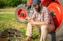 Ilu rolników jest ubezpieczonych jednocześnie w KRUS i ZUS?