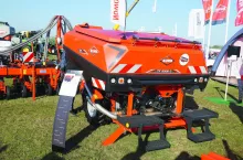 Zbiornik czołowy Kuhn TF 2300 C
