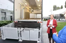 – Póki co, koszt transportu warchlaków autami SPF jest nieopłacalny, bo bardzo podniósłby ich ceny, aczkolwiek zwierzęta byłyby dużo lepiej chronione – wyjaśnia Dagmara Telus