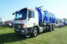 278 000 zł – taka jest cena prezentowanego na wystawie Agro Show używanego samochodu ciężarowego Mercedes Actros z nową zabudową w postaci beczki o pojemności 20 000 litrów