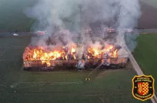 Wielki pożar w spółce KOWR. Spłonęła stodoła i 500 ton słomy