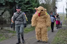 Wodzenie niedźwiedzia